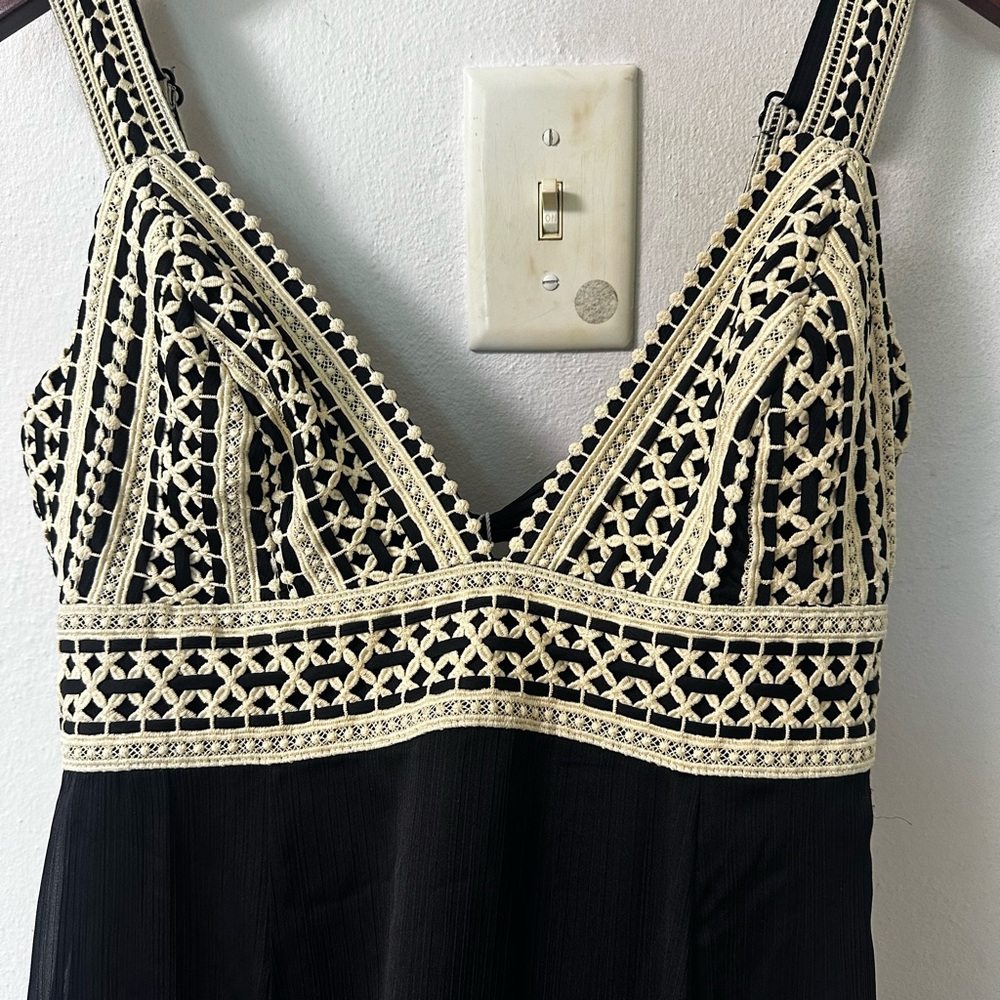 Fue Black and Cream Embroidered Dress